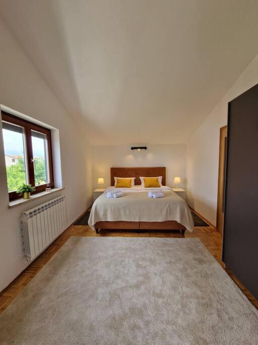 Villa Castanea - Kuca Za Odmor S Bazenom Kukci Exterior foto